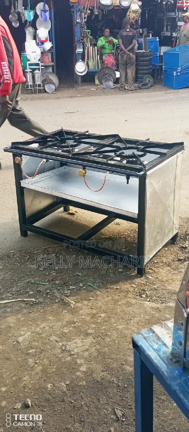 Closed Two Burner Gas Grill Jikos/40