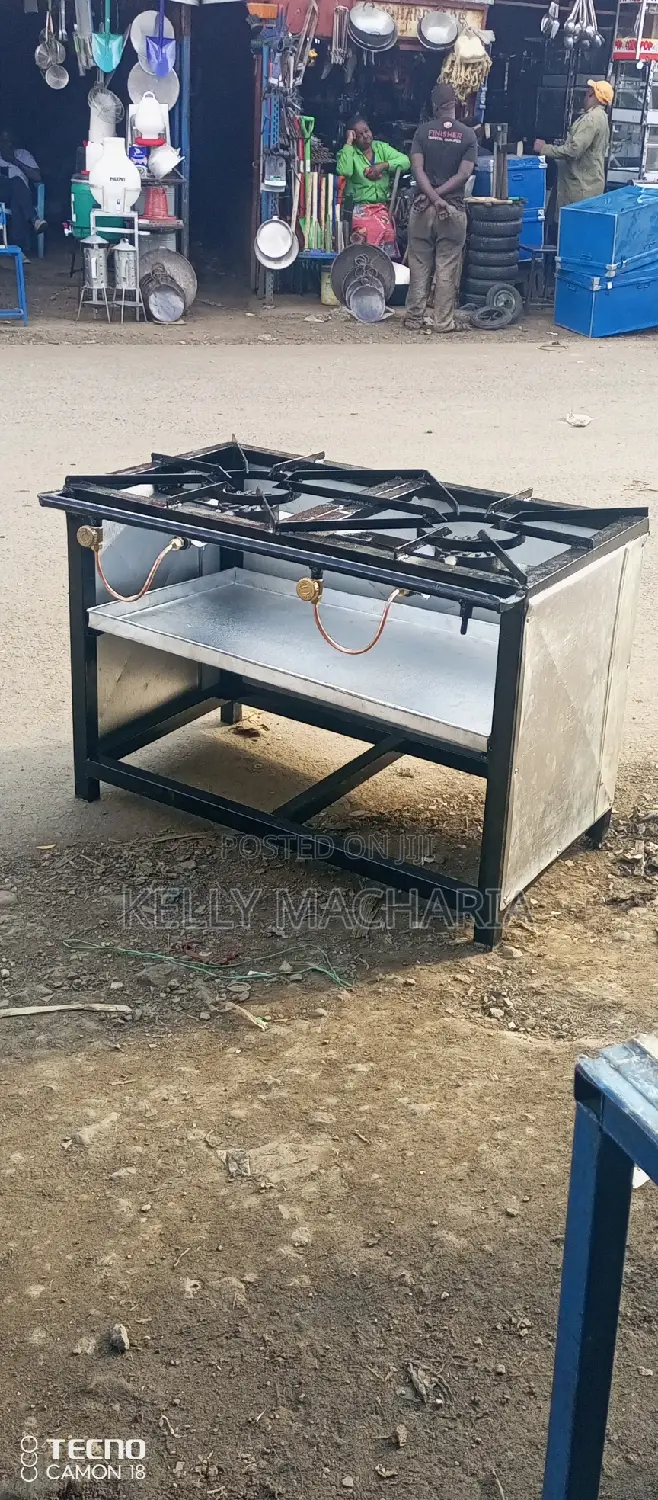 Closed Two Burner Gas Grill Jikos/40
