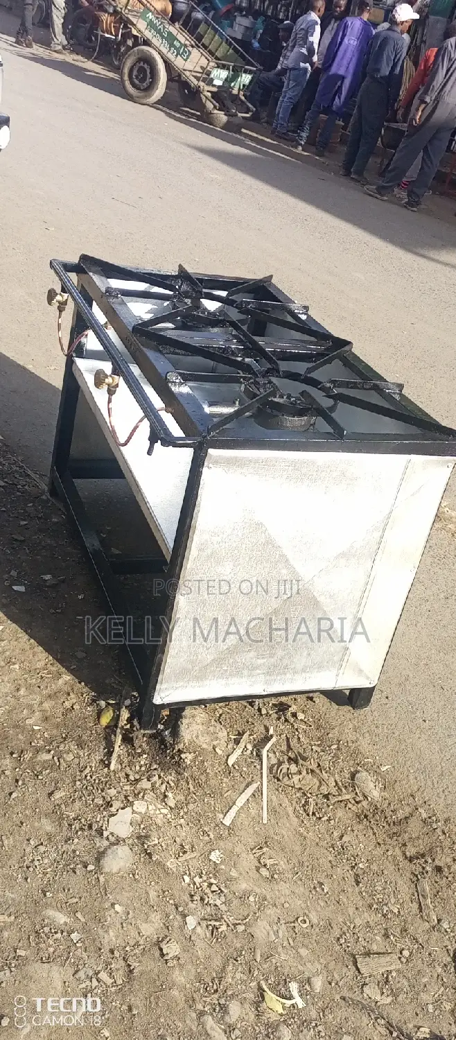 Closed Two Burner Gas Grill Jikos/40