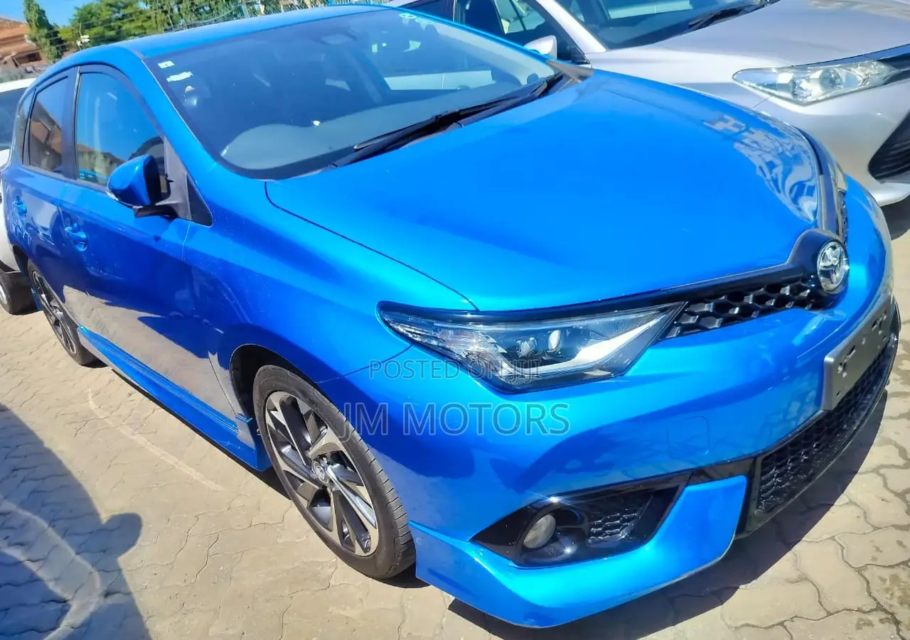Toyota Auris 2017 Blue