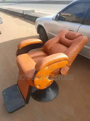 Kinyozi Seats Salon
