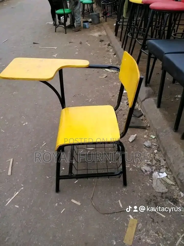Standard College Seats
