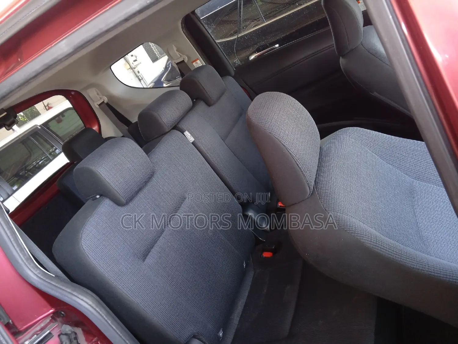 Toyota Sienta 2016