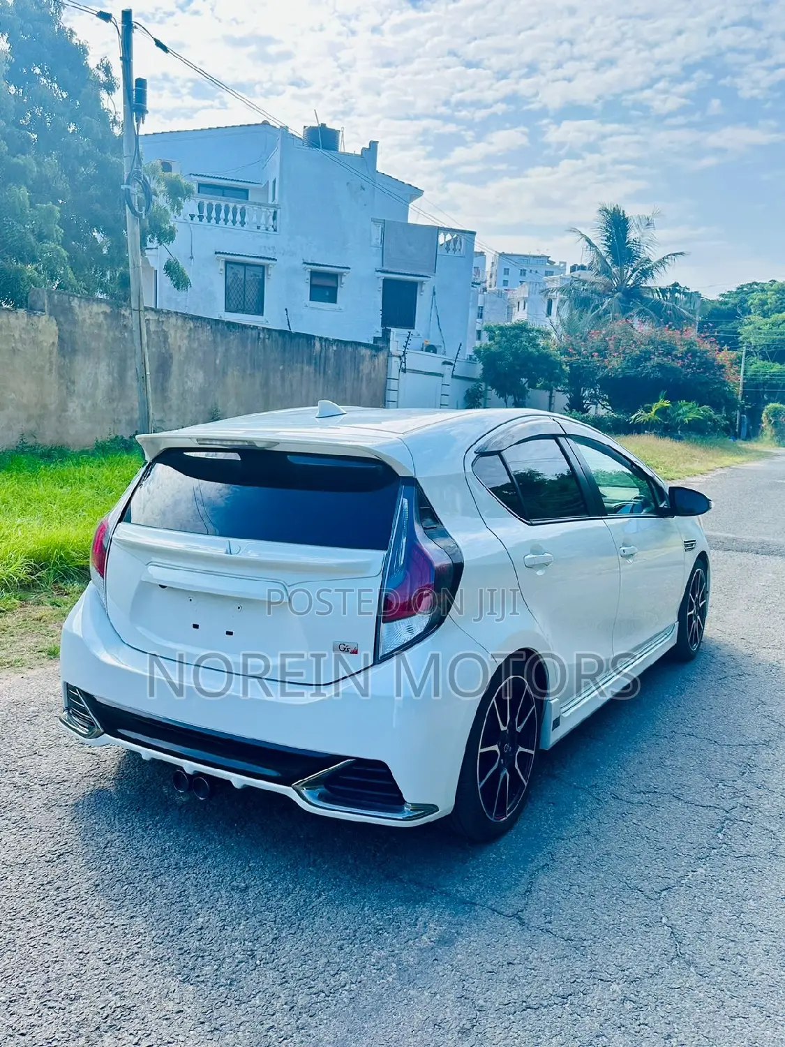 Toyota Aqua 2018 White