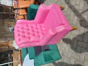 Executive Manicure Seat