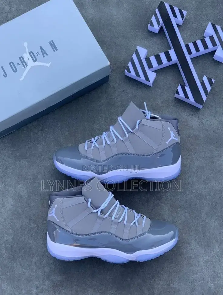 Jordan 11 , J11