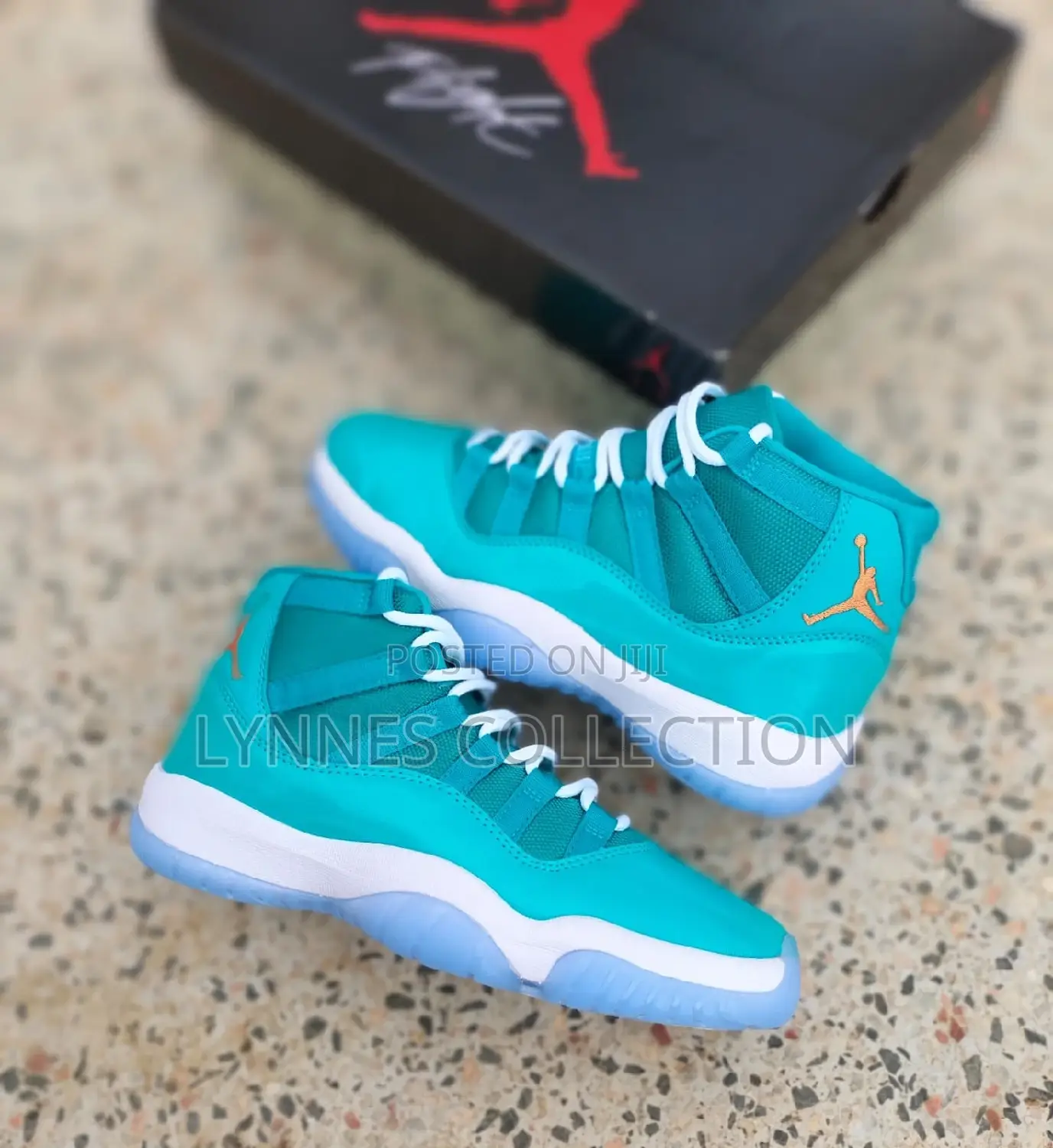 Jordan 11 , J11