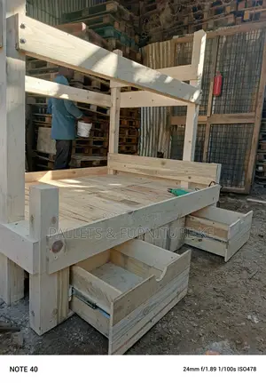 Bunk Bed / Loft Bed / 099