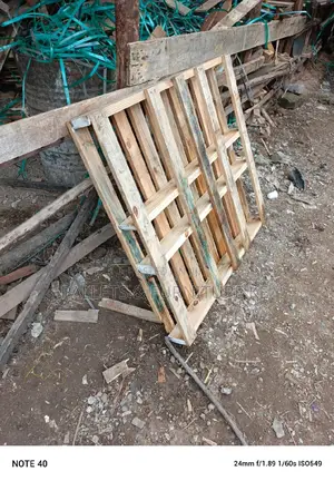 Pine Storage Pallets