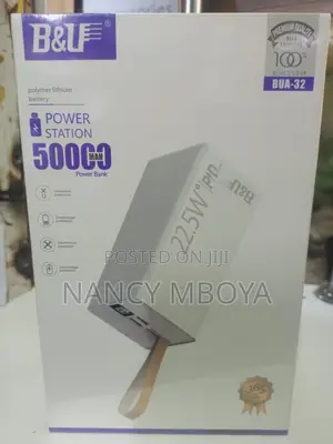 High Capacity Triple Input 4 USB Output 50000mah Power Bank