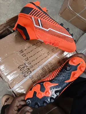 Ankle Boots-Football Boots/ Soccer Boots Size 39