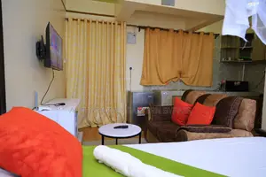 Modern Elegance: Fully Equipped Studio Getaway
