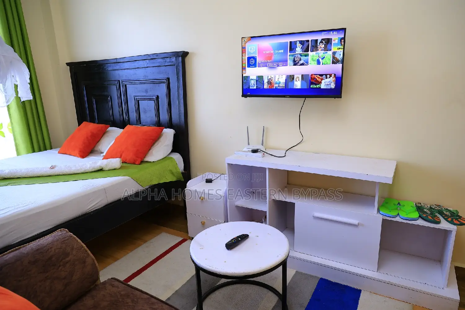 Modern Elegance: Fully Equipped Studio Getaway