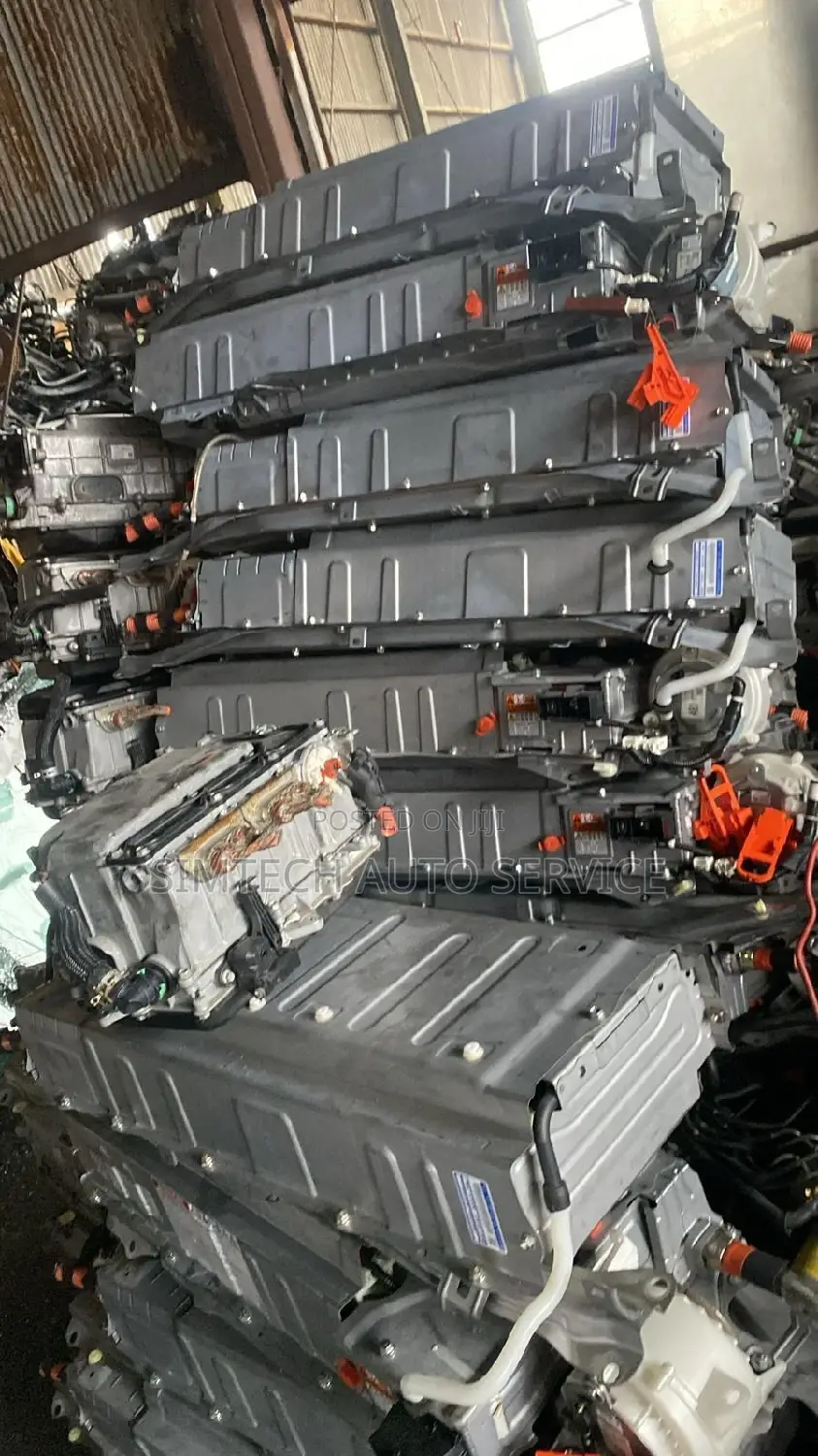 Noah/Voxy Hybrid Batteries