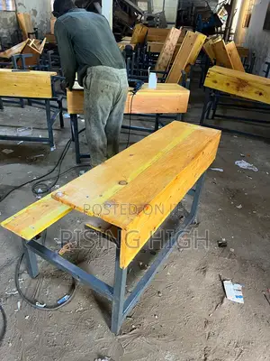 Quality Top 4FT Tripple Open Desk .