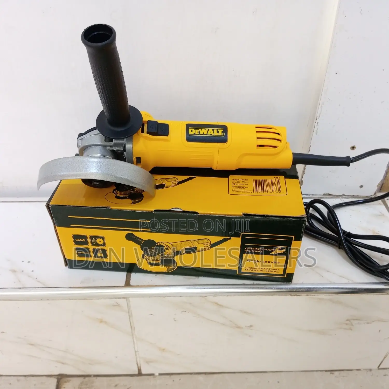 Dewalt 4" Inch Portable Angle GRINDER With Holder