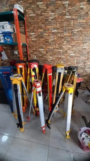 Dumpy Level,Theodolite, Total Staions Tripod Stands