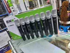 Quality 8in 1 Wireless Microphone
