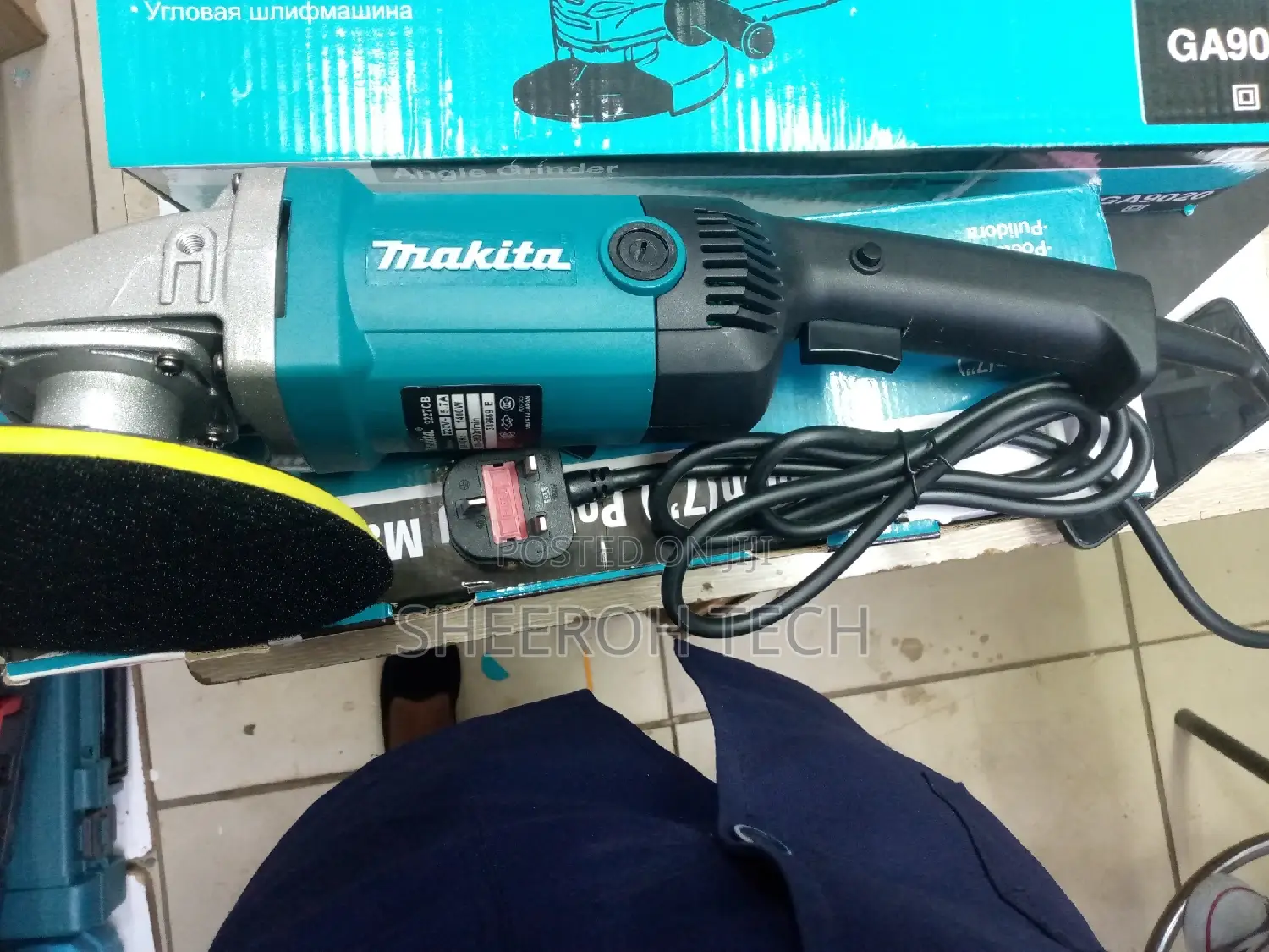 Makita Angle Polisher