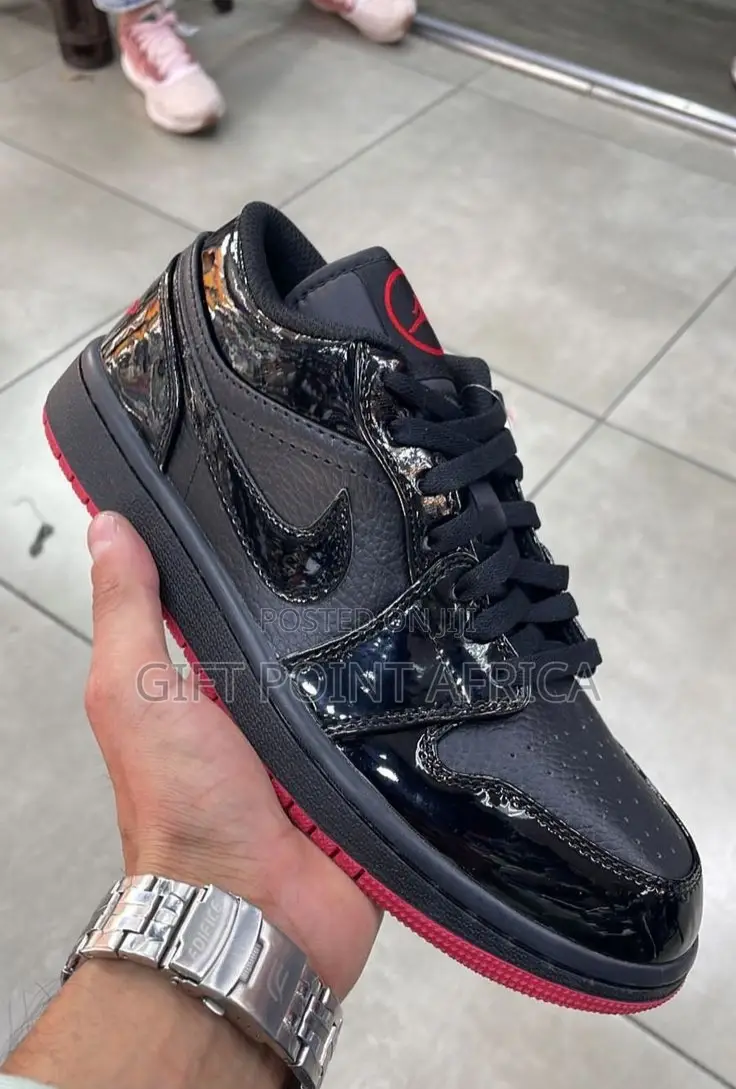 Black Nike SB Dunk Sneakers