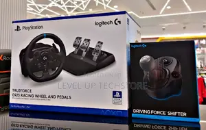 Logitech G923 Trueforce Racing Wheel and Pedals With Shifter