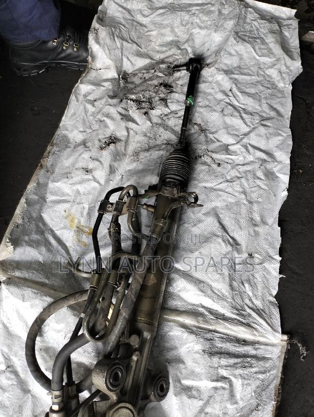 Matatu Hiace 7l 2wd Complete Steering Rack - main view