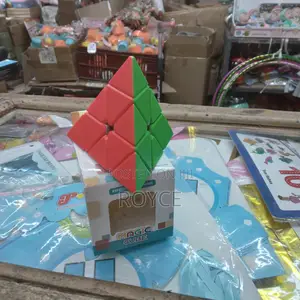 Pyramid Magic Cube
