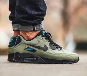 Nike Airmax 90 Olive Green.
Sizes: 40-44