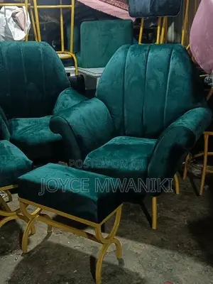 Pedicure Seat and a Puff, Unique and Latest Design 