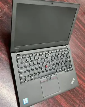 Laptop Lenovo ThinkPad X260 8GB Intel Core I7 SSD 256GB