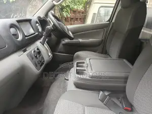 Nissan Caravan (Urvan) 2018 White