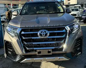 Toyota Land Cruiser Prado 2.8 2018 Gold