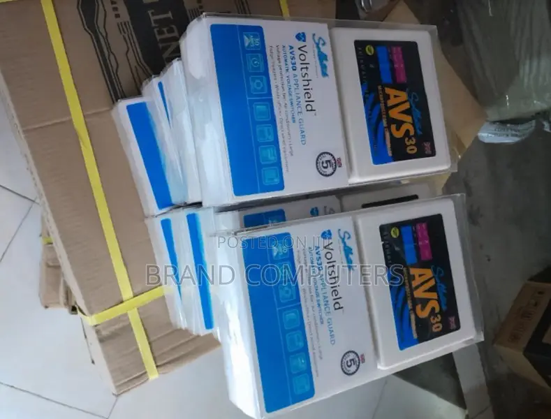 AVS 30 Amps Sollatek AVS30 Automatic Voltage