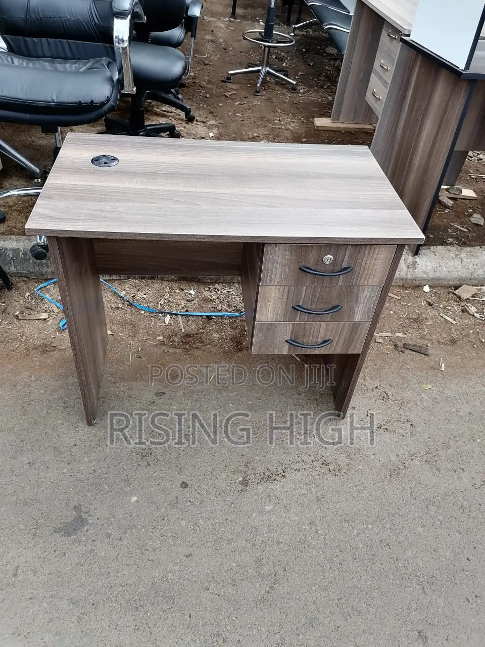 High Awesome Office Table or Desk