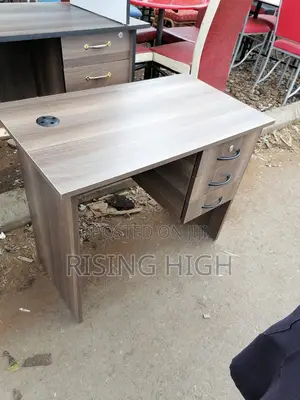 Prestigious Best Office Table or Desk