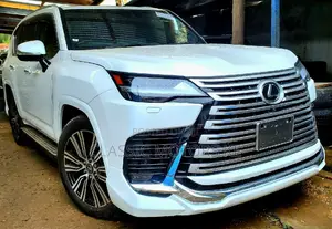 Lexus LX 2023 White