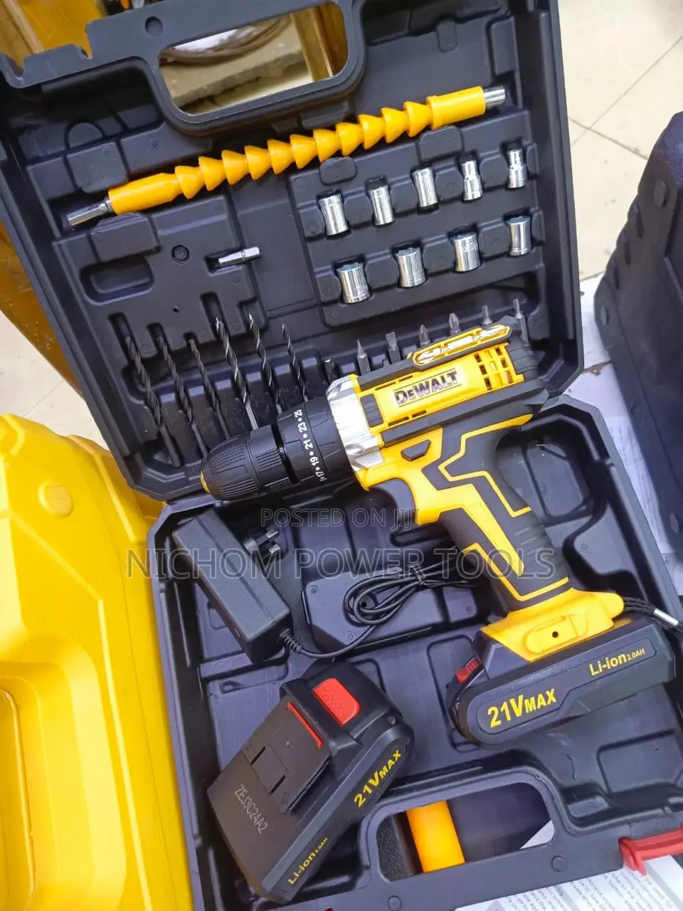 Powerful Portable 21v Dewalt Cordless Drill