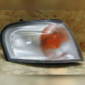 Corner Lights B14