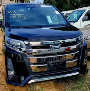 Toyota Noah 2.0 FWD (8 Seater) 2017 Black
