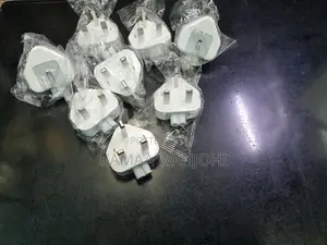 Macbook Power Plugs