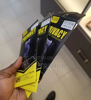 iPhone 13 Pro Max Privacy Protector