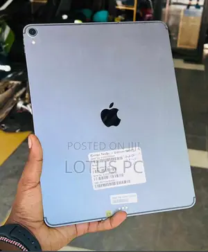 Apple iPad Pro 12.9 (2021) 64 GB Gray