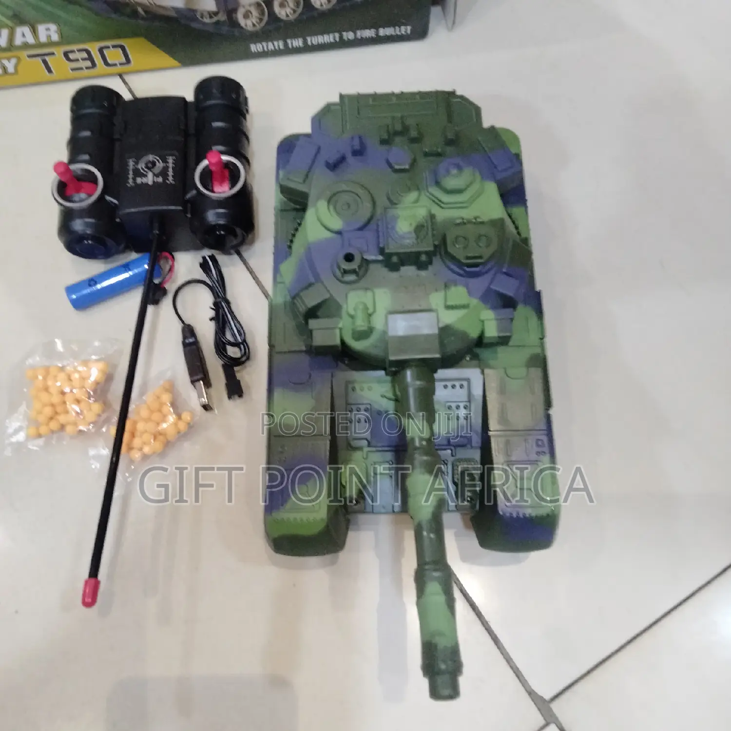 Super Armed Rechargeable Remote Control Tank Model