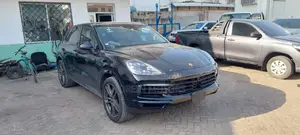 Porsche Cayenne 2021 Black
