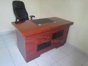 Executive Desk 1.4m