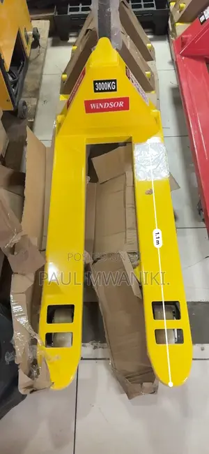 Hand Pallet Truck (Warehouse Trolley)