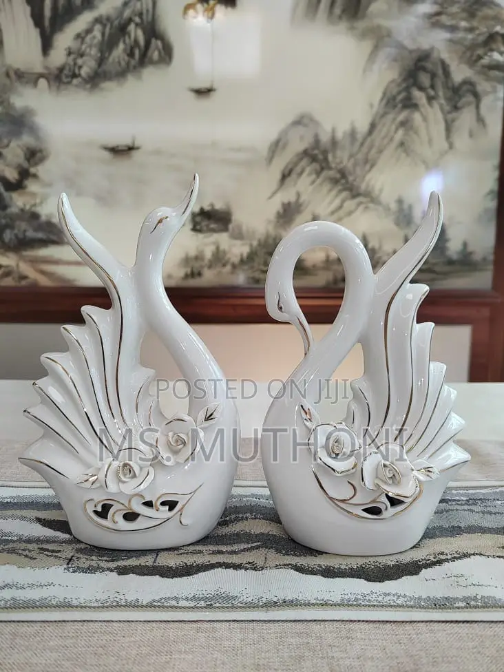 2 Pieces Nordic Ceramic Swan Ornament 2pcs