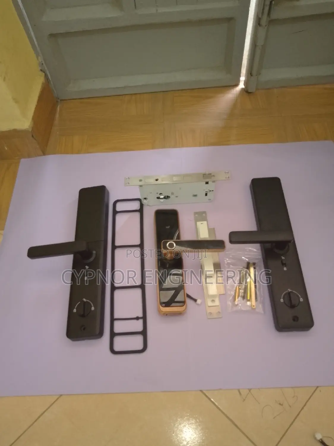 Pharmacy Lock:App Controlled Biometric Security Lock