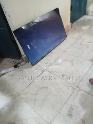 Skyworth,Smart Flameless 43 Inch Tv With Netflix