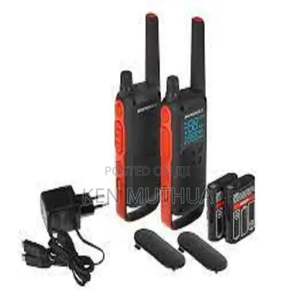 Motorola T82 Walkie Talkie